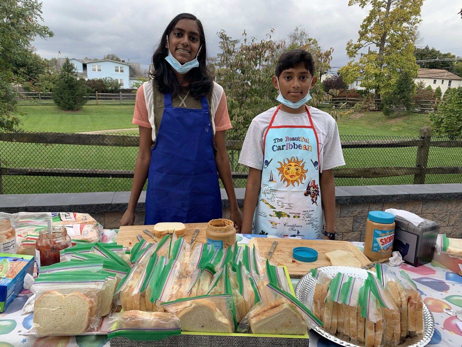 Making PB&J Sandwiches event photo
